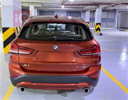 بی ئێم دەبڵیو X1